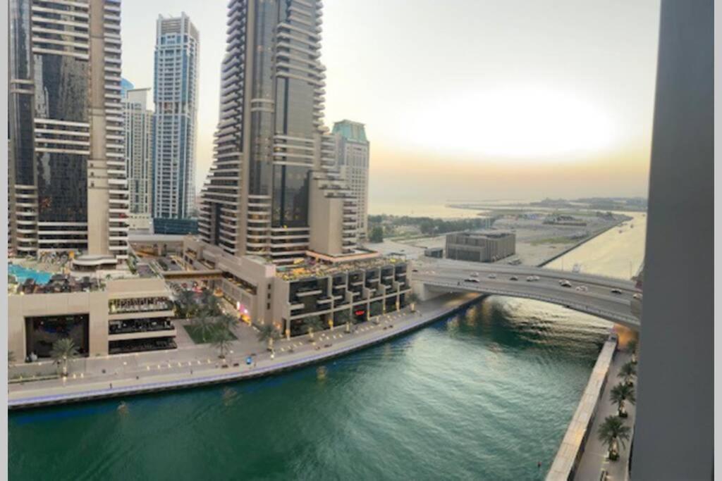 Cayan Tower Luxury Apartment With Sea View Dubai Dış mekan fotoğraf