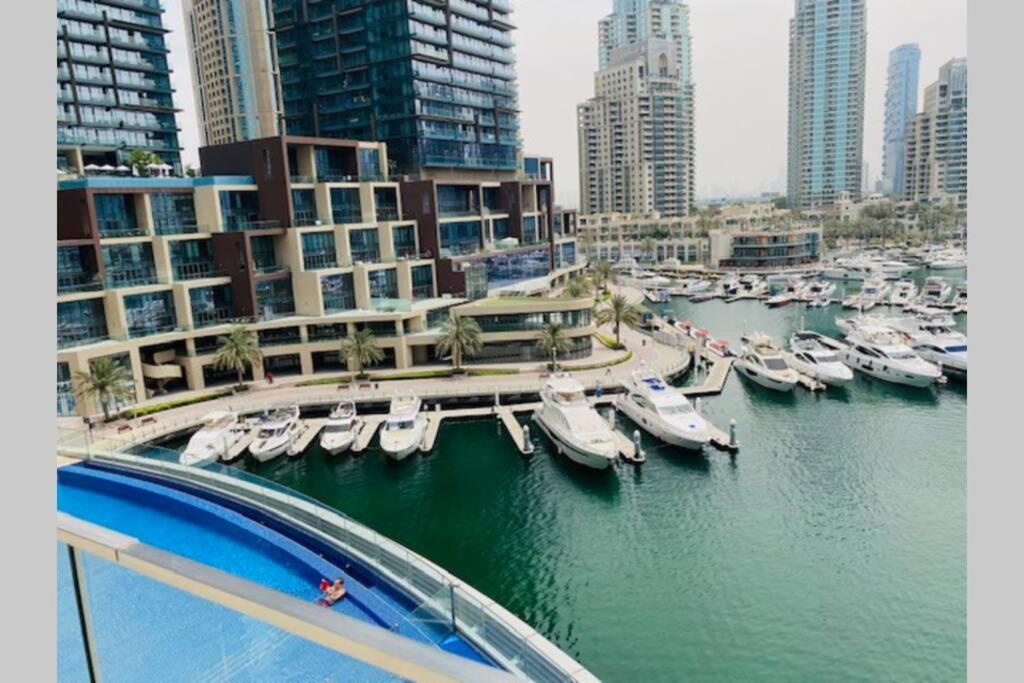 Cayan Tower Luxury Apartment With Sea View Dubai Dış mekan fotoğraf